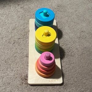 LOVEVERY "The Investigator" Twist & Pivot Pattern Puzzle 31-33 months